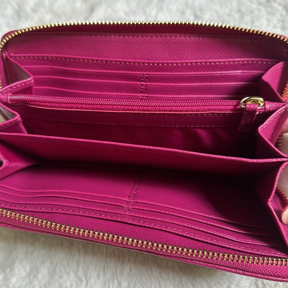 Coach zippered continental wallet - Picture 4 of 4